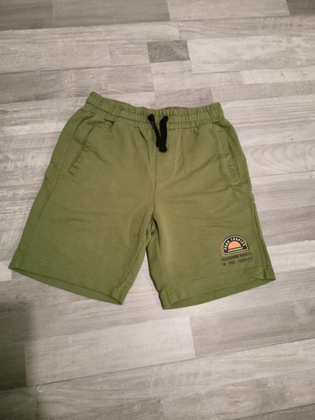 Kraťasy 152, pepco,152