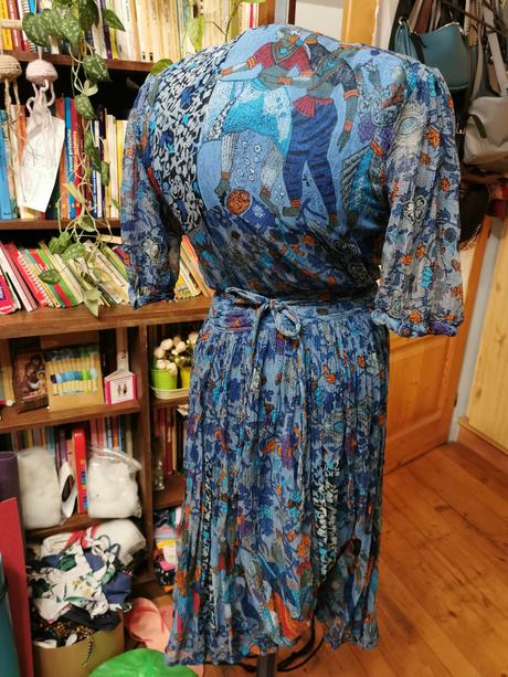 Vintage zavinovacie šaty, 36