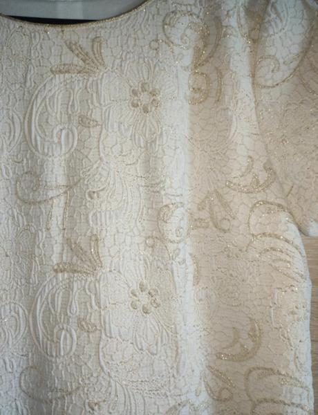 Spoločenské šaty, 44