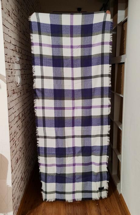 Šatka/šál reserved, reserved