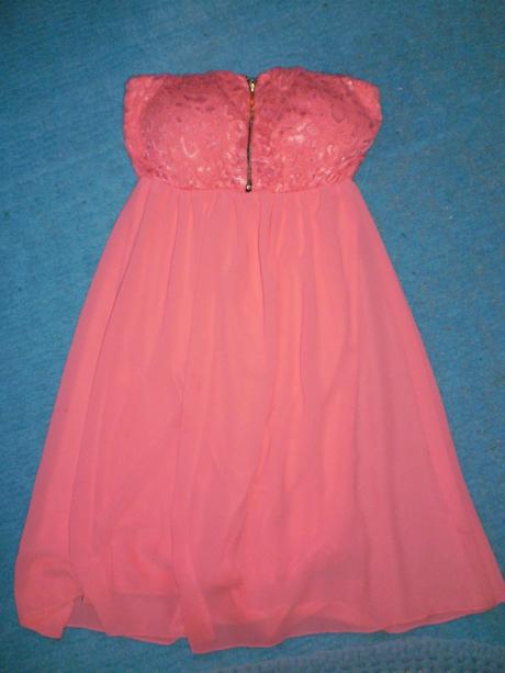 Krásne  letné šaty, s