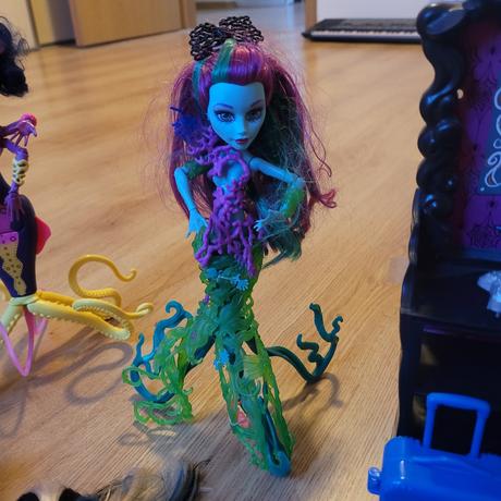 Predam monster high babiky,
