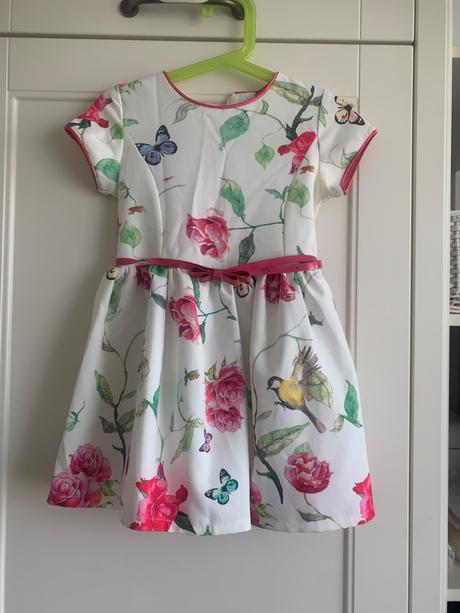 Nádherne šaty, 104