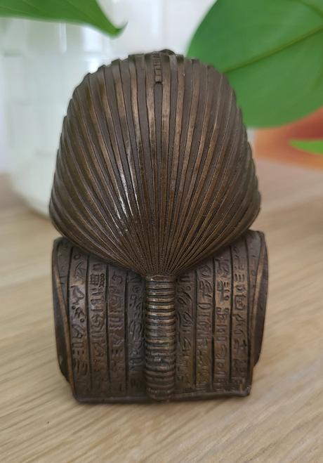 Busta egyptského faraóna tutanchamóna,