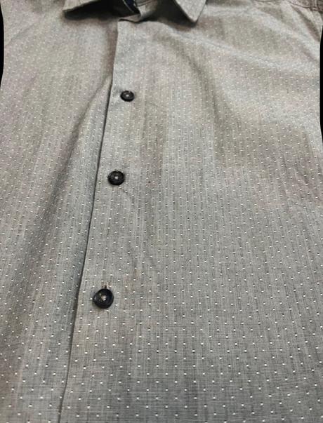 Sivá košeľa, in extenso,40