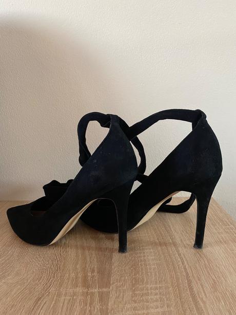 Lodičky so snurovaním okolo nohy, 42