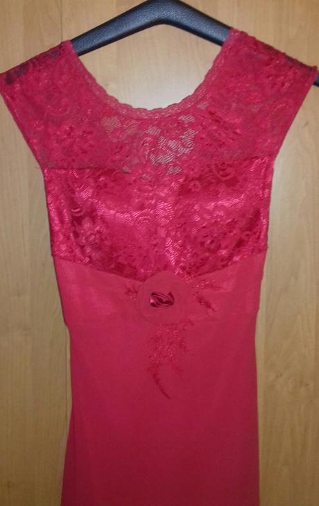 Spoločenské šaty, 36