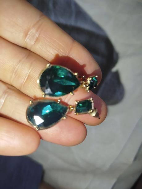 Smaragdové náušnice,