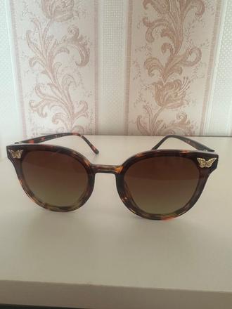 Dievčenské okuliare, 