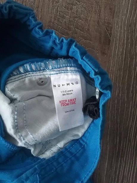 Tmavsie modre nohavice, nutmeg,86