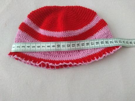 Letná čiapočka háčkovaná,