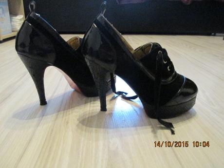 Semišovo-lakované poltopánky, 36