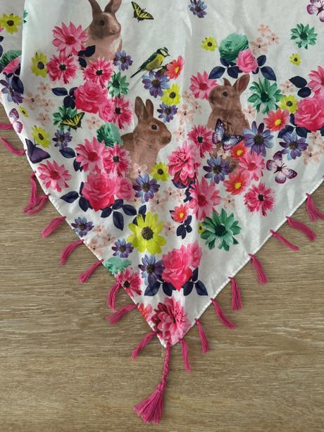 Farebná zajačiková šatka, 104
