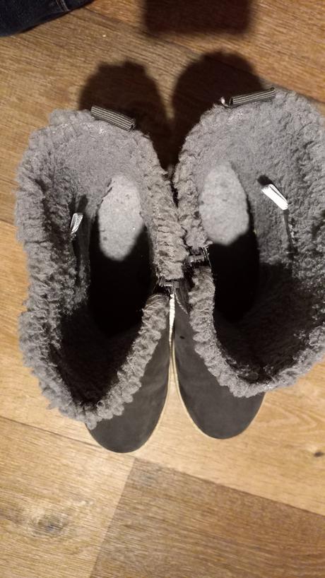 Šedé zimné čižmy bench vel.41 s kožušinou, deichmann,41