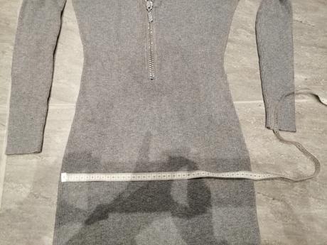 Sivé šaty ambitionfly so zipsom vo výstrihu,vs-m, m