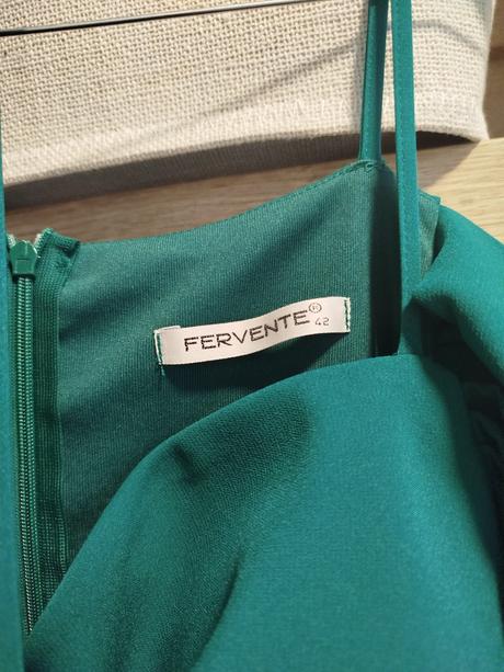 Spoločenské šaty, l