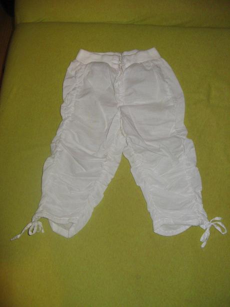 Letne nohavice pre paradnicu, 98