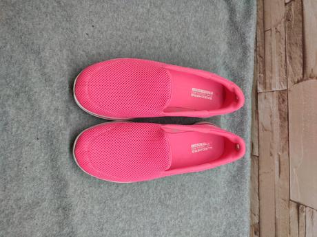 Skechers 37 - dámske ružové našuchovačky, skechers,37