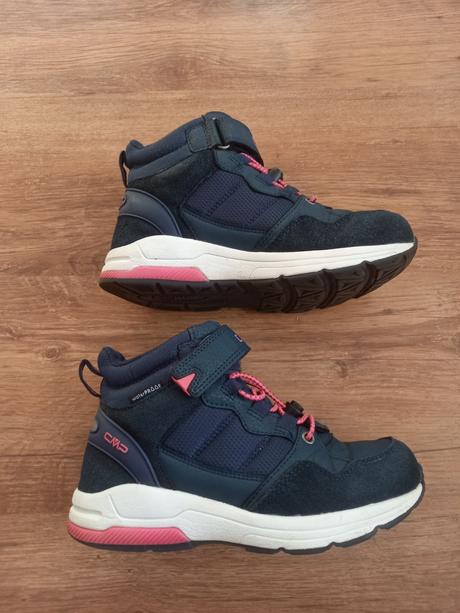 Trekingove topanky, 33