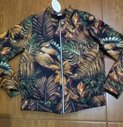 Štýlová bomberka, 140