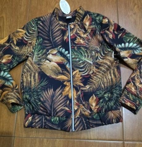 Štýlová bomberka, 140