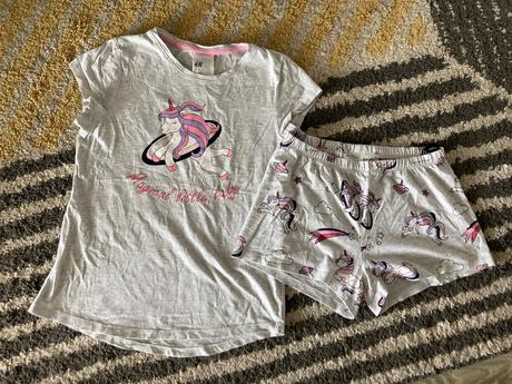 Jednorožcové letné pyžamo 134/140, h&m,134
