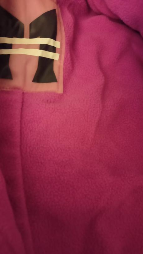 Dievcenska kombinezka, 104