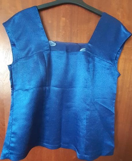 Komplet na spoločenskú udalosť, 42