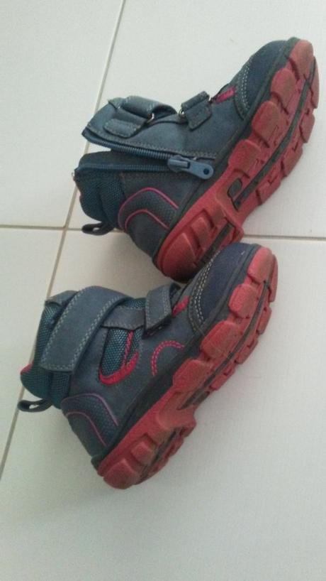 Dievcenske cizmy 25, 25