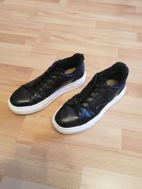 Zateplené tenisky, baťa,41