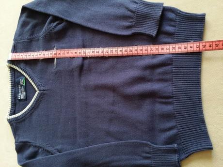 1x oblečený pulover, reserved,110