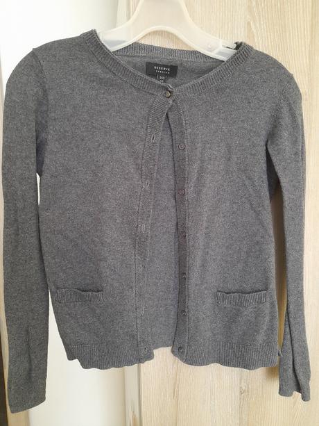 Sveter, reserved,140