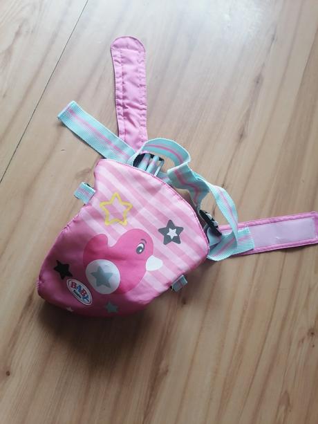 Nosic a autosedacka baby born, 