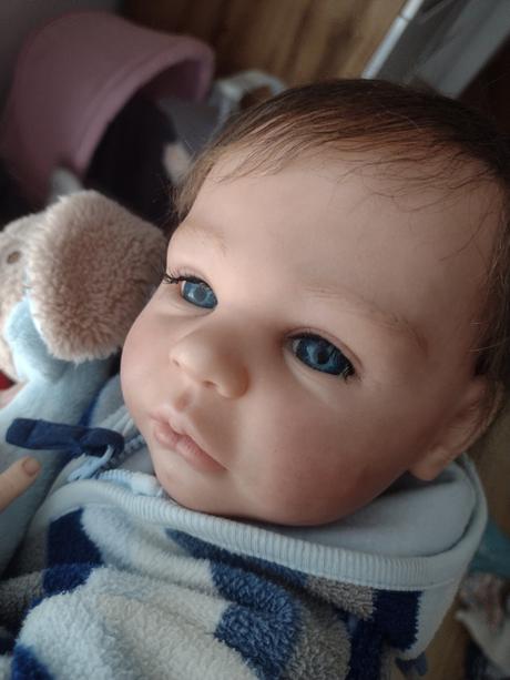 Realistická reborn bábika,