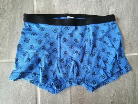 Pirátske slipy v134-140, 8-9r., 134