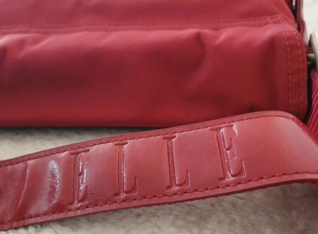 Elle kabelka, ellesse