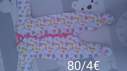 Pyžamovy overal, 80