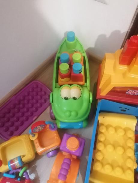 Hračky fisher price, 