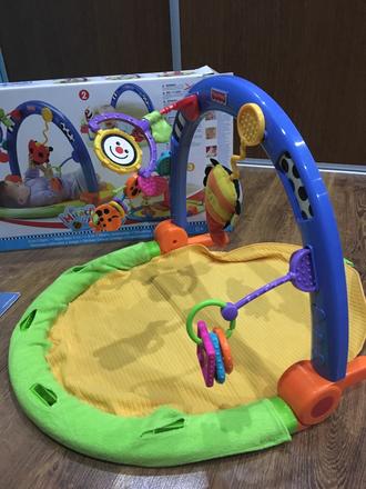 Interaktívna hračka fisher price, 