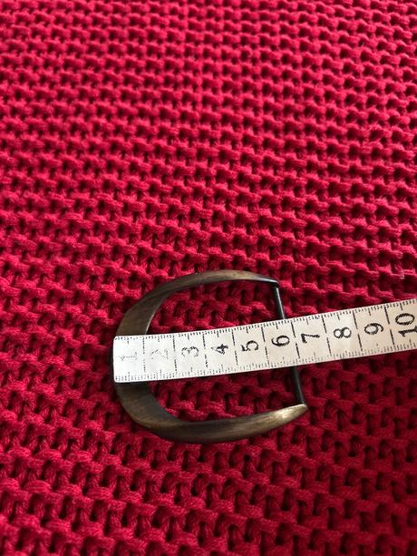 Pracka kovová na opasok, 