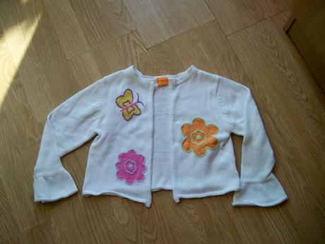 Svetrík s kvetinami, mini mode,98