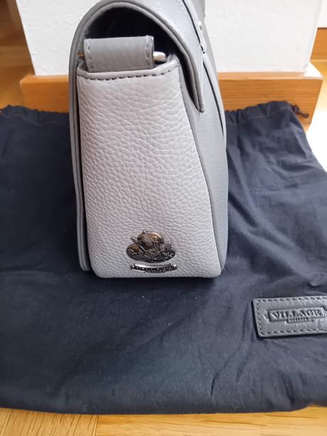 Kožená crossbody kabelka, 