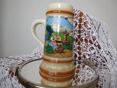 Korbel-keramika v ľudovom motíve,, 