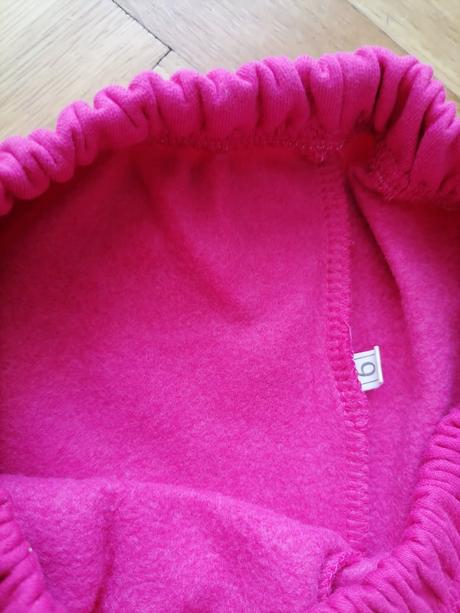 1x oblečené pólo tepláky, 122