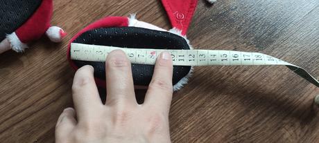 Vianočné podbradniky a capacky, 