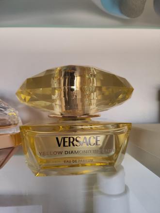Versace yellow diamond intense, 