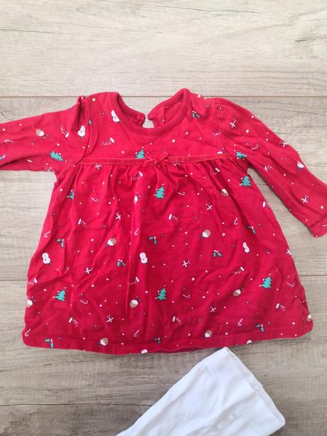 Vianočné šaty s pančuškami, 62
