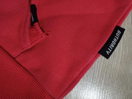 Mikina, authority,140