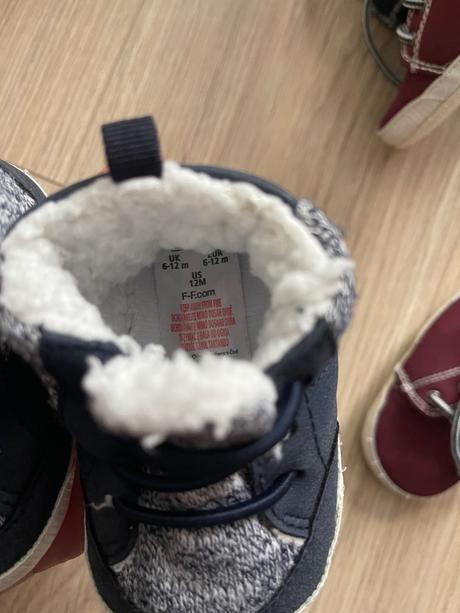 Capacky 6-12m, f&f,17