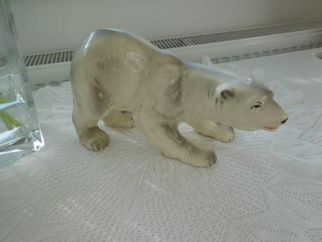 Veľká porcelánová figúrka - medveď polárny,